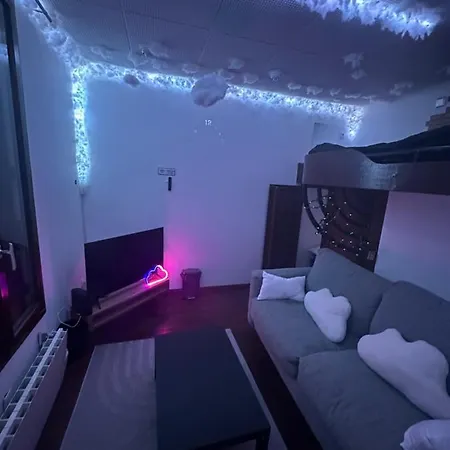La Tete Dans Les Nuages Apartamento